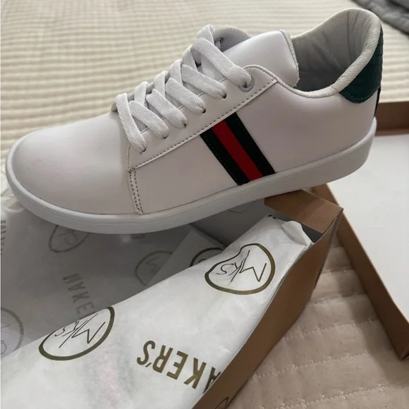 Maker’s MIEL White Sneakers with Red and Green Stripe - Picture 1 of 4